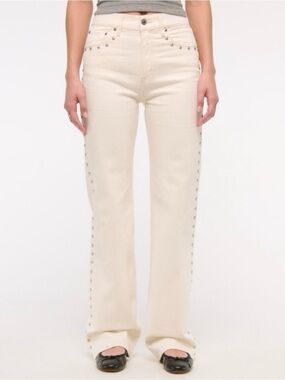 Abercrombie High Rise 90s
Relaxed Jean in Ecru Side Stud CURVE LOVE 24 SHORT